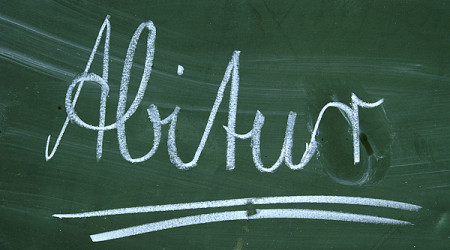 Kreideschrift: Abitur (Quelle: pixelio.de - S. Hofschlaeger)