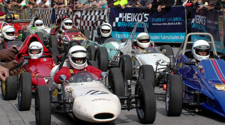 Oldtimer Startaufstellung (Quelle: BWeins)