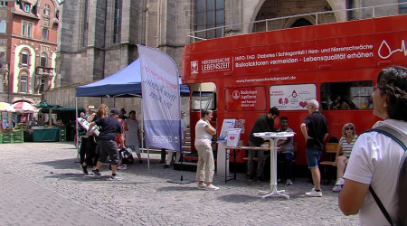 Aufkl&auml;rungsbus der Initiative "Herzenssache Lebenszeit" (Quelle: BWeins)