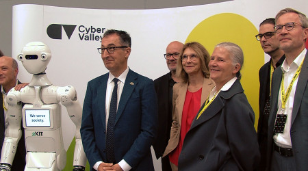 Cem &Ouml;zdemir bei "10 Jahre Cyber Valley" (Quelle: BWeins)