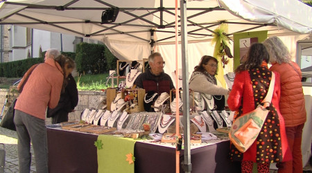 Stand mit Schmuck (Quelle: BWeins)